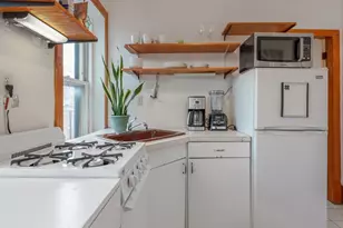 31 Pinckney, Boston, MA 02114 - Photo 6