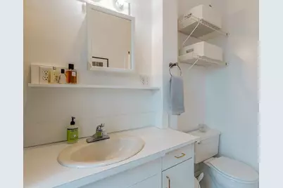 31 Pinckney #4B, Boston, MA 02114 - Photo 12