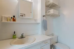 31 Pinckney, Boston, MA 02114 - Photo 12