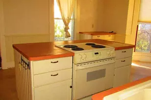 86 N Maple St, Northampton, MA 01062 - Photo 8