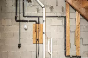 22 Collins St, Danvers, MA 01923 - Photo 32