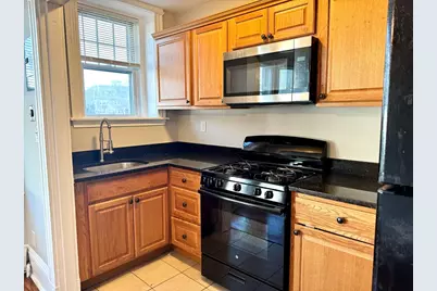 124 Green Street #206, Lynn, MA 01902 - Photo 2