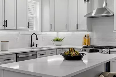 73 Romsey St #2, Boston, MA 02125 - Photo 2