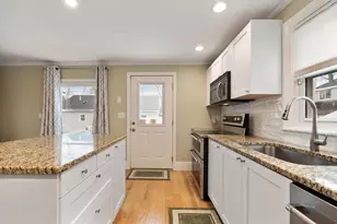 67 Marshall St, Billerica, MA 01821 - Photo 16