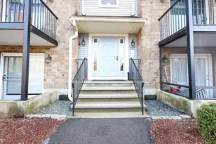 610 S Franklin St, Holbrook, MA 02343 - Photo 4