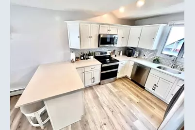 30 White Street #1F, Taunton, MA 02780 - Photo 2