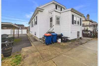 108 Hope St, New Bedford, MA 02745 - Photo 4