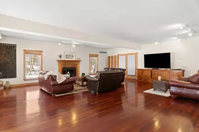 25 Pleasant St, Nahant, MA 01908 - Photo 8