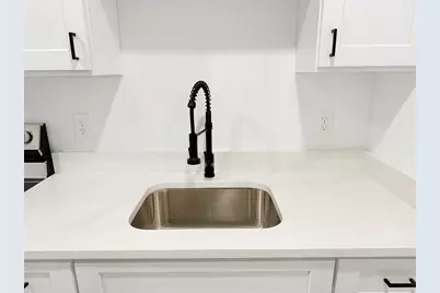 23 Bellevue #2, Worcester, MA 01609 - Photo 8