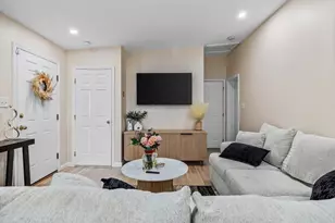 124 Washington St, Woburn, MA 01801 - Photo 6