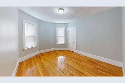 18 Rowell #3, Boston, MA 02125 - Photo 4