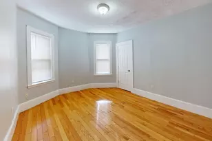 18 Rowell, Boston, MA 02125 - Photo 4