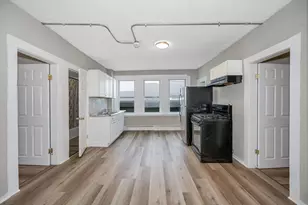 50 1/2 Common St, Lawrence, MA 01840 - Photo 2