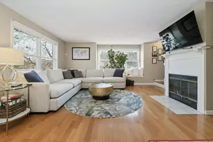 1045 Washington St, Newton, MA 02465 - Photo 6