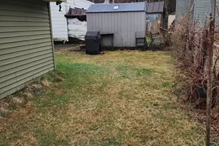 59 Crystal St, Southbridge, MA 01550 - Photo 8