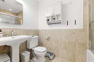 366 W 2nd St, Boston, MA 02127 - Photo 8