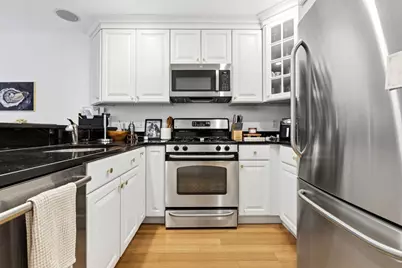 366 W 2nd St #3, Boston, MA 02127 - Photo 4