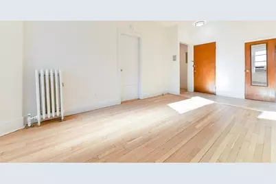 36 Winchester St #2, Brookline, MA 02446 - Photo 4