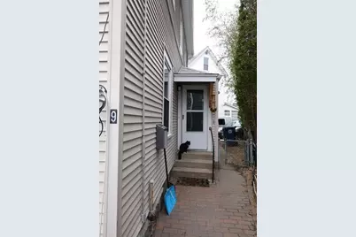 9 Crescent Square #00, Newton, MA 02458 - Photo 2