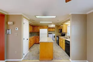50 Highland St, Taunton, MA 02780 - Photo 16