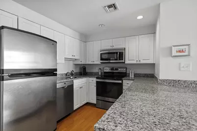 1387 Washington Street #302, Boston, MA 02118 - Photo 4