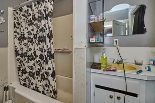 82 Charles St, Fitchburg, MA 01420 - Photo 14