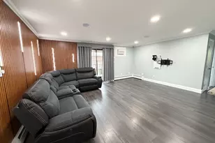 50 Colonial Dr, Andover, MA 01810 - Photo 2