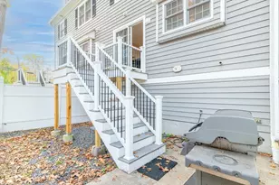 1975 Middlesex St, Lowell, MA 01851 - Photo 30