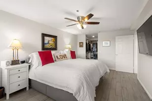 250 Hammond Pond Pkwy, Newton, MA 02467 - Photo 18