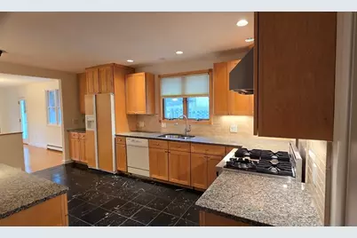 91 Mary Ellen Rd, Newton, MA 02468 - Photo 10