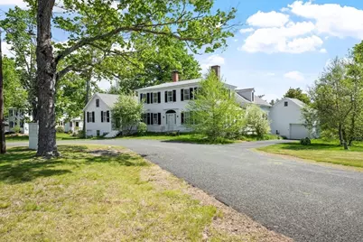 12 On The Common, Royalston, MA 01368 - Photo 2