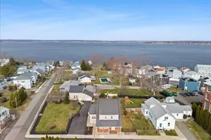 25 Winward St, Fall River, MA 02724 - Photo 36