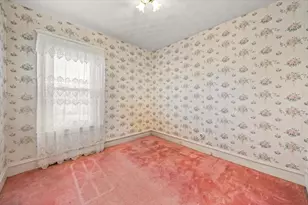 25 Winward St, Fall River, MA 02724 - Photo 26