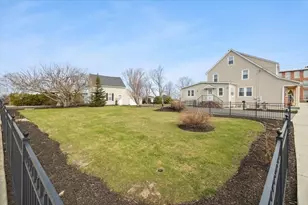 25 Winward St, Fall River, MA 02724 - Photo 38