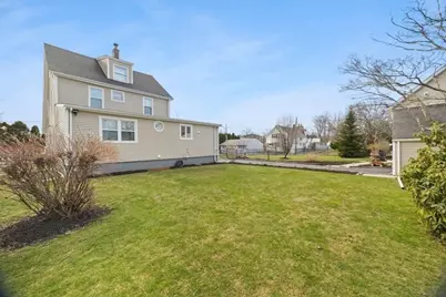 25 Winward St, Fall River, MA 02724 - Photo 34