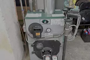 25 Winward St, Fall River, MA 02724 - Photo 30