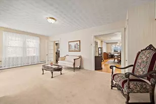 25 Winward St, Fall River, MA 02724 - Photo 10