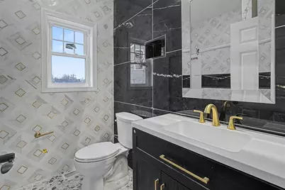310 King  St, Fall River, MA 02724 - Photo 10
