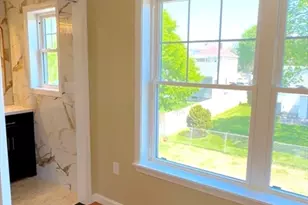 310 King St, Fall River, MA 02724 - Photo 12