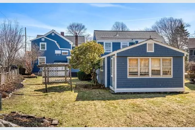38 & 38R High St, Rockport, MA 01966 - Photo 2