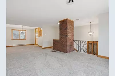 9 Hancock Street, Milford, MA 01757 - Photo 6