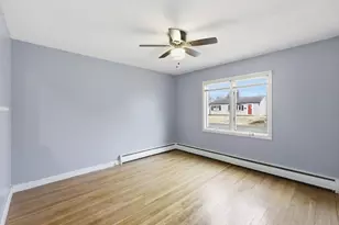 70 Warwick Rd, Chicopee, MA 01020 - Photo 8