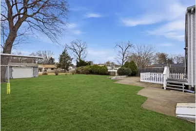 70 Warwick Rd, Chicopee, MA 01020 - Photo 34