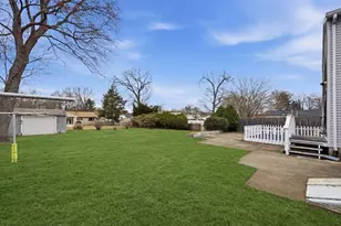 70 Warwick Rd, Chicopee, MA 01020 - Photo 34