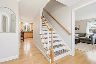 147 Commonwealth Ave, Attleboro, MA 02703 - Photo 24