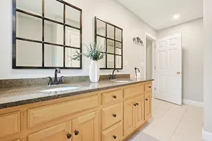 147 Commonwealth Ave, Attleboro, MA 02703 - Photo 20