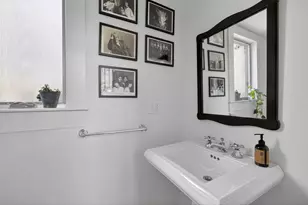 5 Webster Pl, Provincetown, MA 02657 - Photo 14