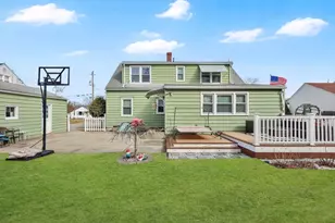 47 Ravenwood St, Springfield, MA 01129 - Photo 28