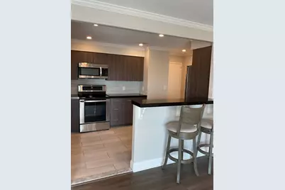 1006 Paradise Rd #PH Q, Swampscott, MA 01907 - Photo 4