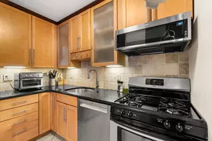 126 Webster St, Boston, MA 02128 - Photo 10